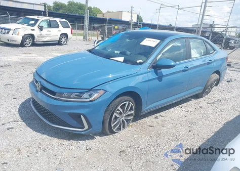 2025 Volkswagen Jetta 1.5T Se from USA, damaged, VIN 3VW7X7BU4SM010823